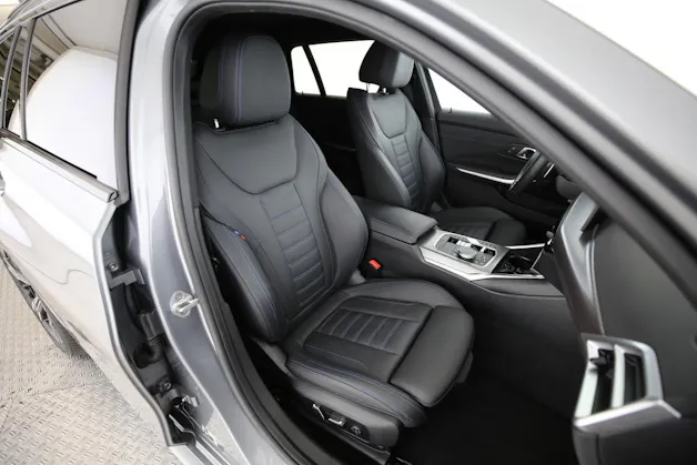 BMW 320d xDrive Touring