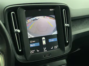 VOLVO XC40 1.5 T3 Momentum Light