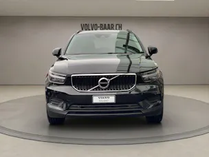 VOLVO XC40 1.5 T3 Momentum Light