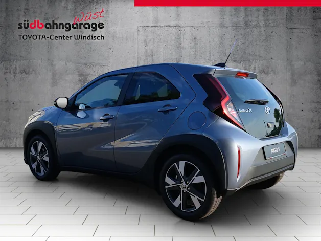 Toyota Aygo X 1.5 VVT-i HSD Comfort