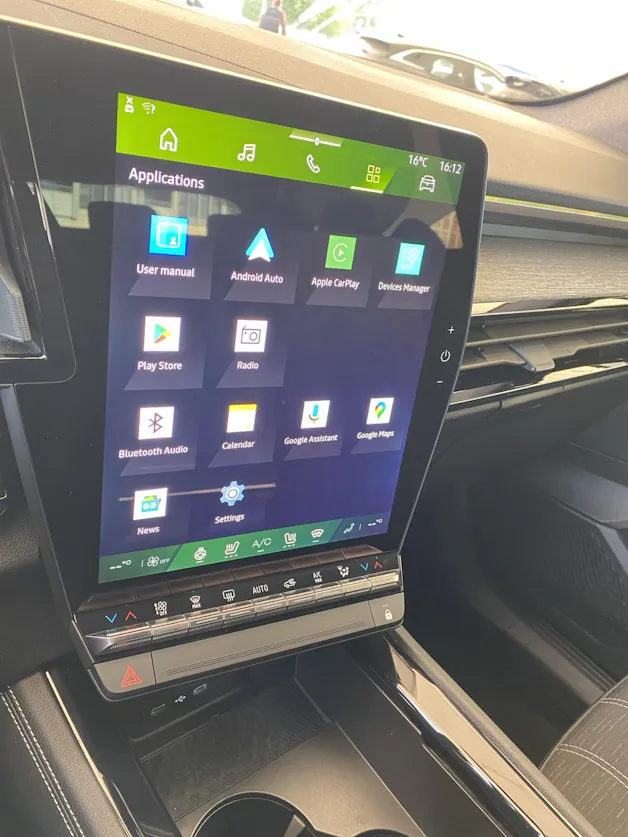 Renault Austral 1.2 E-Tech techno Voll-Hybrid 200PS