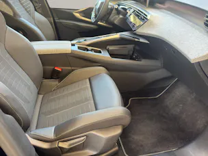 PEUGEOT 5008 1.2 Hybrid GT 145PS 7-Plätzer