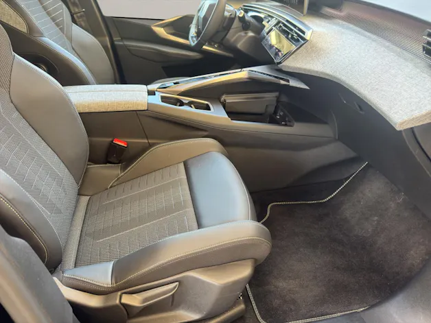 Peugeot 5008 1.2 Hybrid GT 145PS 7-Plätzer