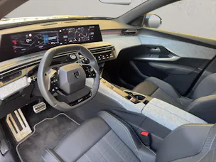 PEUGEOT 5008 1.2 Hybrid GT 145PS 7-Plätzer