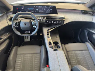 PEUGEOT 5008 1.2 Hybrid GT 145PS 7-Plätzer