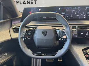 PEUGEOT 5008 1.2 Hybrid GT 145PS 7-Plätzer