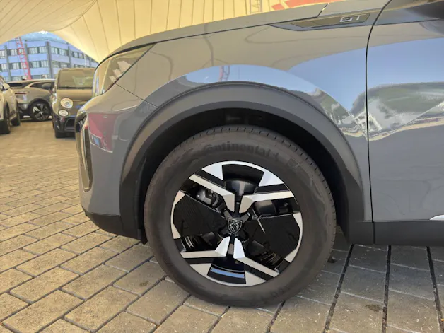 Peugeot 2008 1.2 Hybrid 145PS GT *Automat*