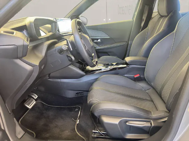 Peugeot 2008 1.2 Hybrid 145PS GT *Automat*