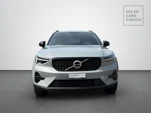 VOLVO XC40 2.0 B3 MH Plus Dark