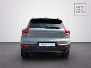 VOLVO XC40 2.0 B3 MH Plus Dark