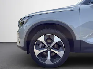 VOLVO XC40 2.0 B3 MH Plus Dark