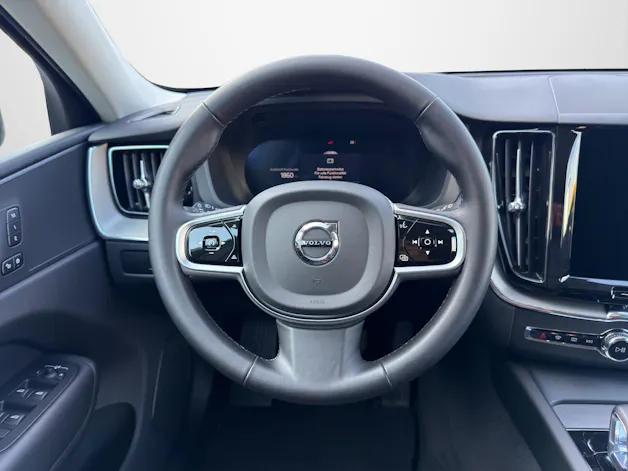 VOLVO XC60 2.0 B5 MH Plus Dark AWD