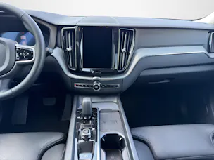 VOLVO XC60 2.0 B5 MH Plus Dark AWD