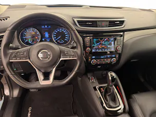 NISSAN Qashqai 1.3 DIG-T 160 Tekna