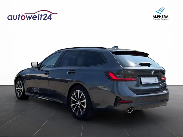 BMW 330i Touring xDrive Steptronic