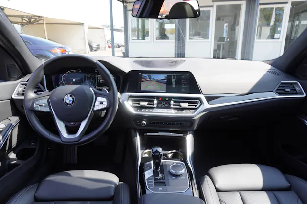 BMW 330i Touring xDrive Steptronic