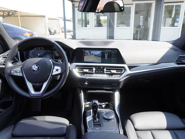 BMW 330i Touring xDrive Steptronic