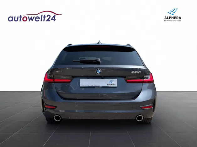 BMW 330i Touring xDrive Steptronic