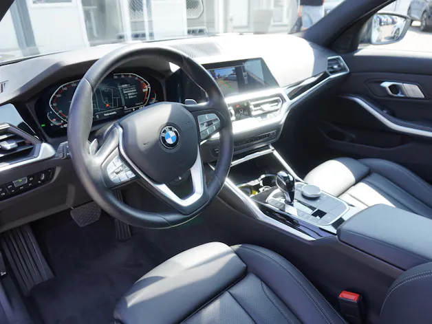 BMW 330i Touring xDrive Steptronic