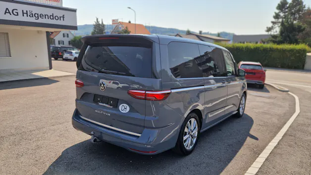 VW Multivan 2.0 TDI Style Liberty DSG Lang