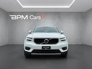 VOLVO XC40 1.5 T2 Momentum