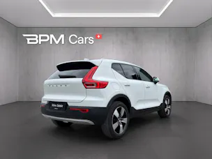 VOLVO XC40 1.5 T2 Momentum