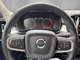 VOLVO XC40 1.5 T2 Momentum