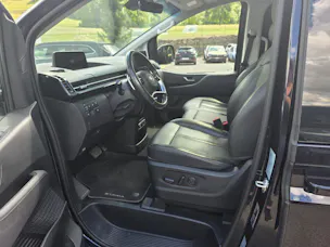 Hyundai Staria Premium 2.2 CRDi Vertex 4WD A