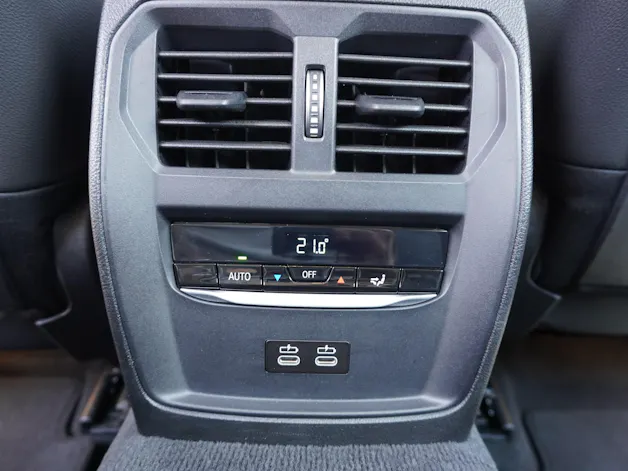 BMW 318d 48V Touring Steptronic