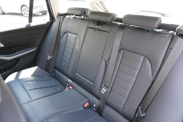 BMW 318d 48V Touring Steptronic