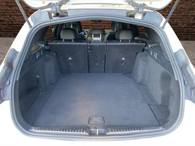Mercedes-Benz C 200 T 4Matic AMG Line