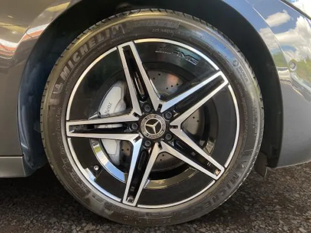 Mercedes-Benz C 300 e T AMG Line