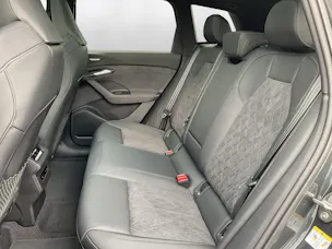 AUDI Q6 e-tron quattro