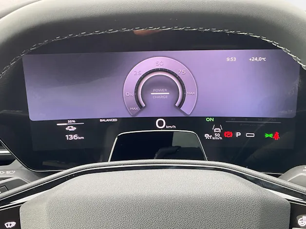 AUDI Q6 e-tron quattro
