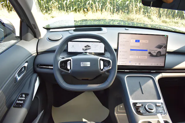 Geely Starray EM-i Max+ PHEV