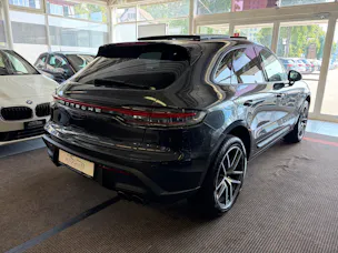 PORSCHE Macan PDK | CH | Swiss Package | Sitzbelüftung | PDLS+ | Panorama | 18-Weg Sportsitze |
