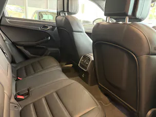 PORSCHE Macan PDK | CH | Swiss Package | Sitzbelüftung | PDLS+ | Panorama | 18-Weg Sportsitze |