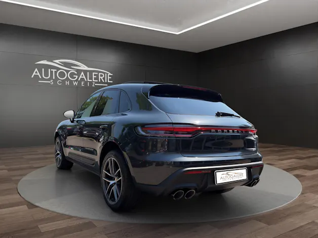 Porsche Macan PDK | CH | Swiss Package | Sitzbelüftung | PDLS+ | Panorama | 18-Weg Sportsitze |