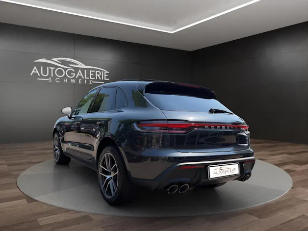 Porsche Macan PDK | CH | Swiss Package | Sitzbelüftung | PDLS+ | Panorama | 18-Weg Sportsitze |