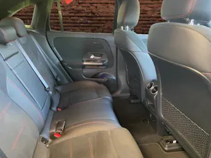MERCEDES-BENZ EQA 300 AMG Line 4Matic