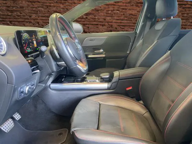 Mercedes-Benz EQA 300 AMG Line 4Matic