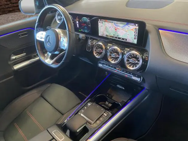 Mercedes-Benz EQA 300 AMG Line 4Matic