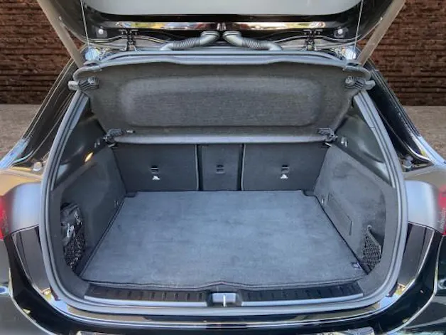 Mercedes-Benz EQA 300 AMG Line 4Matic