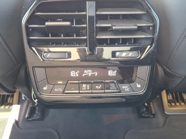 BMW iX xDrive50