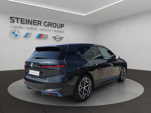 BMW iX xDrive50