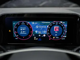 SKODA Kodiaq 2.0 TDI Sportline 4x4 *Panorama*Matrix LED*Anhängerkupplung*