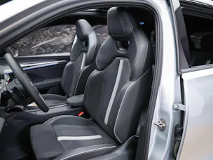 SKODA Kodiaq 2.0 TDI Sportline 4x4 *Panorama*Matrix LED*Anhängerkupplung*