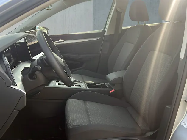 VW Golf Variant 1.5 eTSI mHEV Basis DSG