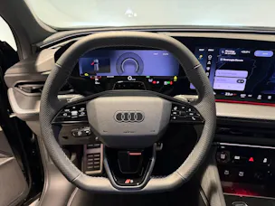 AUDI Q5 TDI quattro 220 kW S-tronic