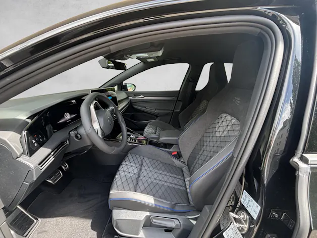 VW Golf Variant 2.0 TSI R-Line DSG 4 Motion